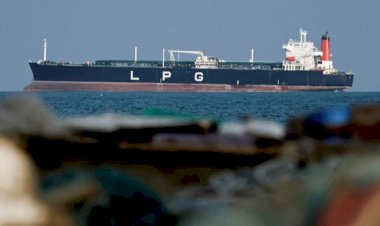 إغلاق مضيق هرمز يقلب موازين الحرب ويضع واشنطن تحت ضغط عالمي