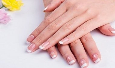 أفضل طرق تقوية الأظافر الضعيفة وعلاج التلف بسهولة