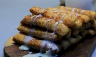 طريقة عمل فطائر مقلية بالقرفة في المنزل خطوة بخطوة