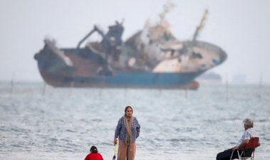 أبرز ما ورد في الصحف الأجنبية الجمعة 5 يونيو.. أزمات متشابكة تهز المنطقة.. تحذيرات من انفجار داخلي في إيران وغارات إسرائيلية على لبنان