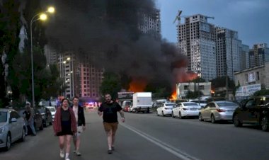 اتصالات ترامب مع بوتين وزيلينسكي تفتح باب الدبلوماسية وسط تصعيد عسكري جديد