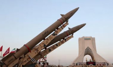 الهدوء قبل العاصفة.. انقسام في طهران حول استغلال التوقف الأمريكي