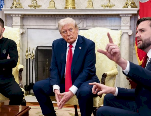 اتصال حاسم بين زيلينسكي وفانس: واشنطن تضغط لتوقيع خطة سلام مثيرة للجدل قبل عيد الشكر