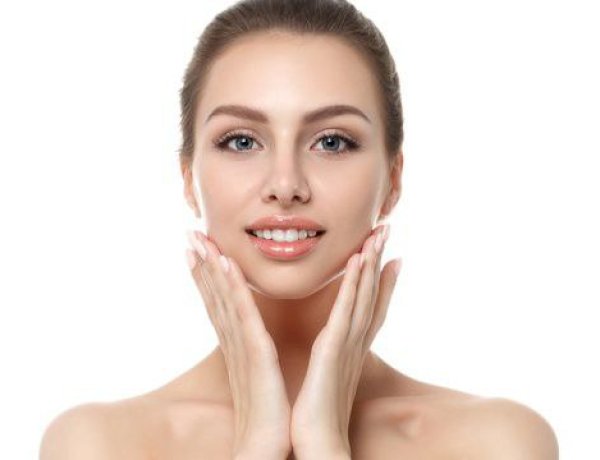 وصفات طبيعية لتخفيف نمو شعر الوجه واستعادة نعومة البشرة