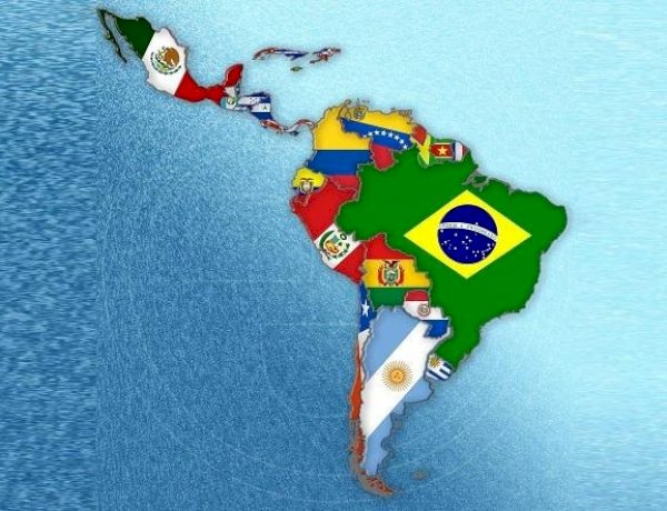 عرب القارة البعيدة.. كيف وصل أبناء المهاجرين إلى قصور الرئاسة في أميركا اللاتينية؟