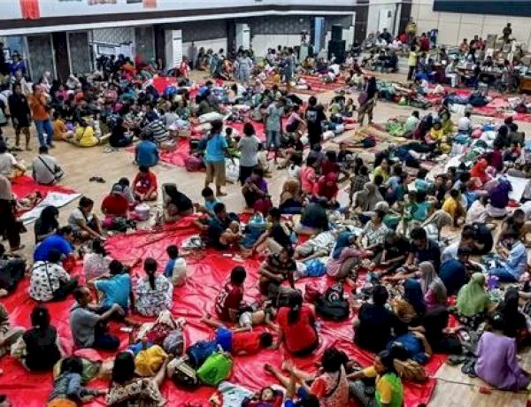 سومطرة الغارقة.. تصاعد مأساة الفيضانات يكشف حجم الكارثة الإنسانية في إندونيسيا