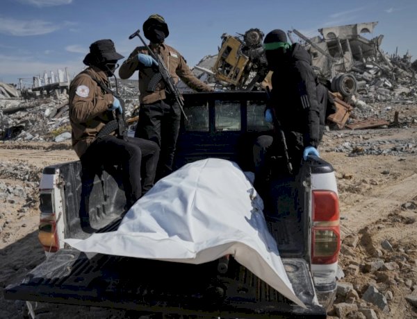 تطورات الهدنة.. حماس تسلّم رفات رهينة وإسرائيل تستعد لفتح معبر رفح جزئيًا