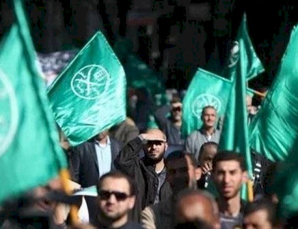 تمويلات.. مدارس.. ومساجد: البنية الخفية التي صنعت نفوذ الإخوان في الغرب