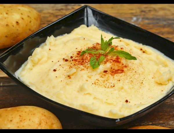 البطاطس البيوريه بلمسة عصرية.. أفكار سهلة لطبق جانبي فاخر
