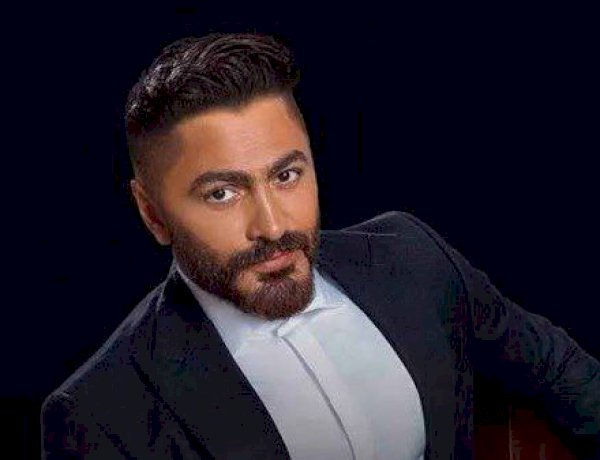 تامر حسني يعود للجمهور بحفل خيري في قصر عابدين بعد أزمته الصحية