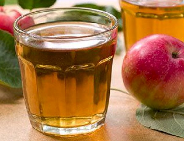 عصير التفاح الطبيعي في المنزل.. مشروب صحي بطعم طازج وفوائد متكاملة