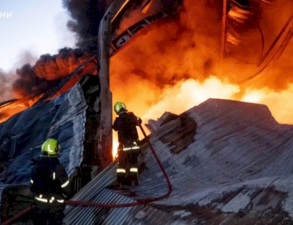 روسيا تكثف ضرباتها على أوديسا وتهدد البنية التحتية البحرية.. وانقطاع الكهرباء يسري على الآلاف