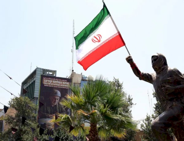 إيران بين الاختبارات العسكرية والنفي الرسمي.. برنامج الصواريخ يثير قلق إسرائيل