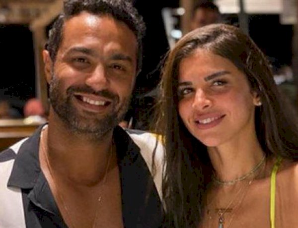 رسالة حب علنية.. كريم فهمي يحتفل بعيد ميلاد زوجته دانية بلحظات رومانسية