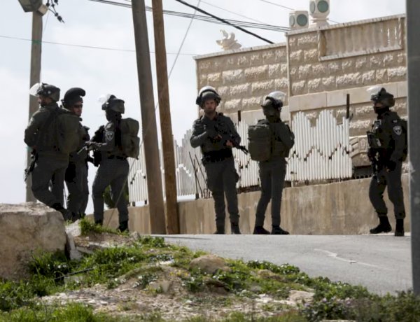 الغارديان: إسرائيل تشن حربًا صامتة في الضفة الغربية لتصفية فكرة الدولة الفلسطينية