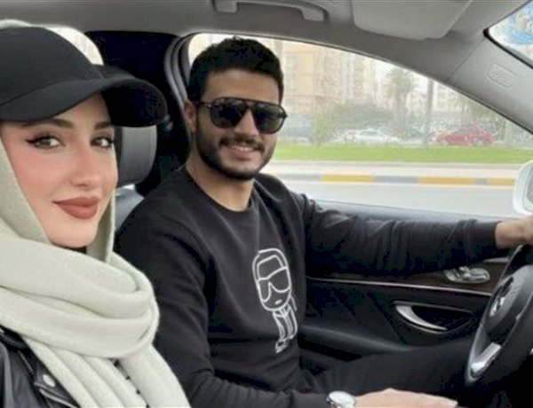 مزاعم بزواج سري تربط حارس الأهلي محمد الشناوي بناشطة على السوشيال ميديا