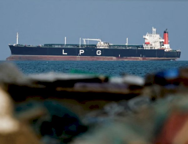 إغلاق مضيق هرمز يقلب موازين الحرب ويضع واشنطن تحت ضغط عالمي