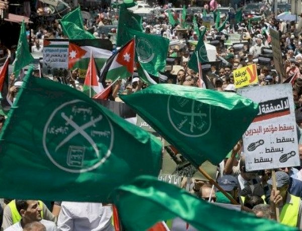 هل يدخل السودان مرحلة جديدة بعد تصنيف الإخوان منظمة إرهابية؟