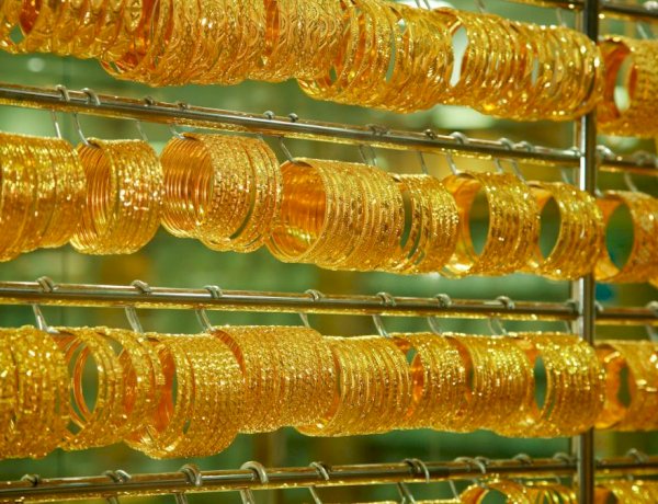 أسعار الذهب اليوم في عدد من الدول العربية — الإثنين 23 مارس 2026