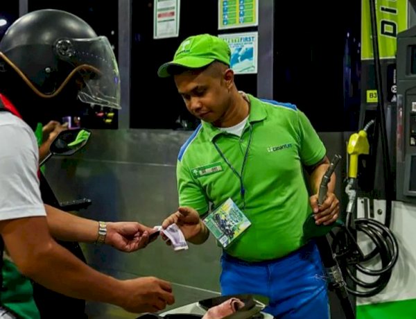 النفط يتراجع بقوة بعد تصريحات ترامب عن تقدم مفاوضات السلام مع إيران