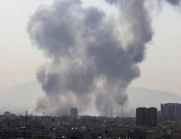 خبراء لبنانيون: تورط حزب الله في الحرب الإقليمية يهدد بإنهاء استقرار لبنان