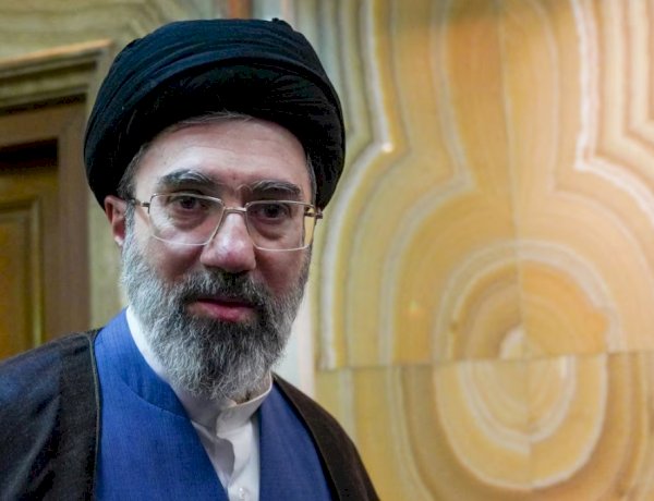 المرشد الإيراني الجديد في قلب الغموض.. إصابات خطيرة وظهور غائب