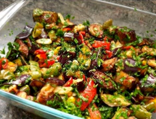 طريقة سلطة الباذنجان الشهية بخطوات بسيطة وطعم لا يُقاوم