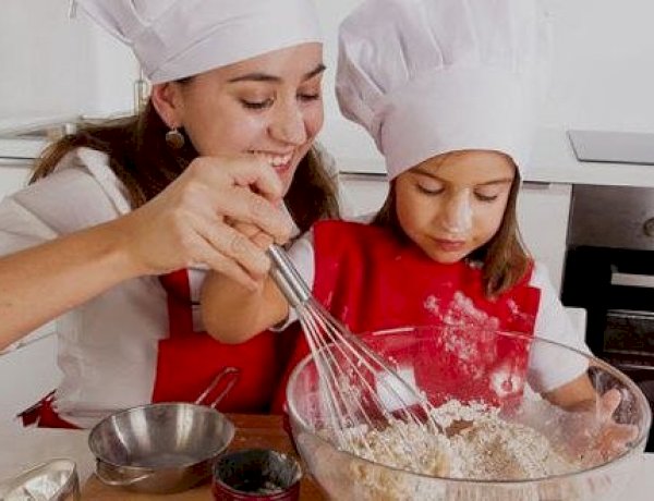 وصفات بسيطة للأطفال.. 8 أطباق يمكنكِ إعدادها مع طفلك بسهولة وأمان