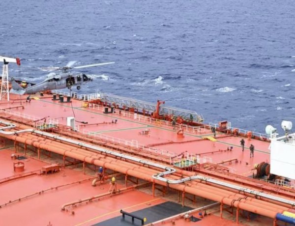 تصعيد بحري غير مسبوق.. واشنطن تطارد ناقلات إيران في أعالي البحار