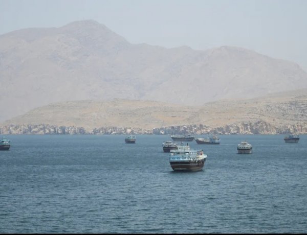 خوف وجوع وترقب.. الإيرانيون بين الحصار وتهديدات القصف الأمريكي