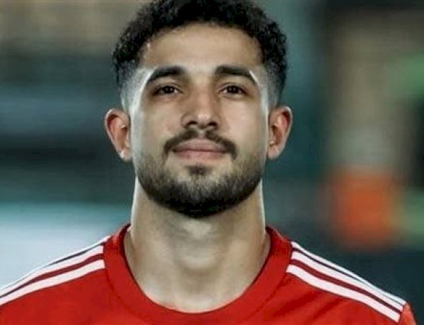 الأهلي يقترب من ضم خالد عوض بشرط حسم موقف طلائع