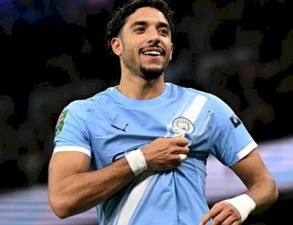 هل ينتقل عمر مرموش إلى برشلونة؟.. مؤشرات قوية تحسم الصفقة