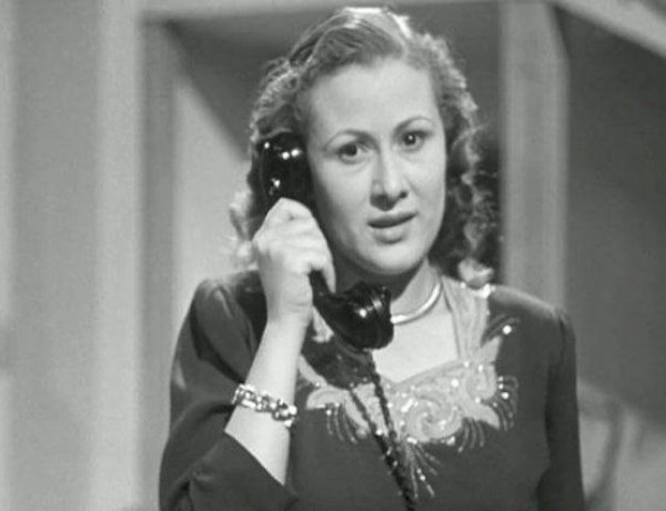 ذكرى ميلاد عزيزة حلمي.. كيف صنعت أيقونة الأمومة إرثها في السينما المصرية؟