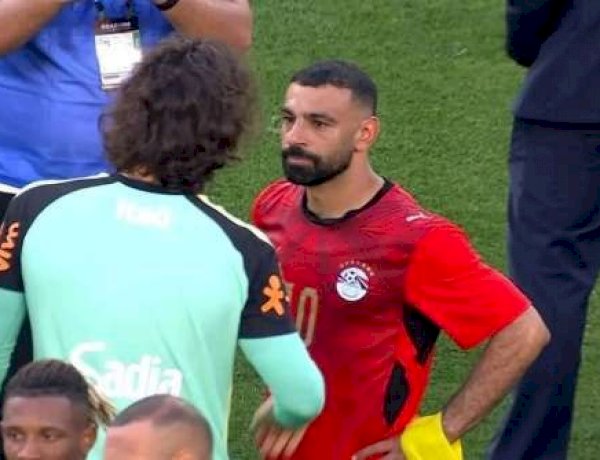 محمد صلاح يجتمع مع أليسون وفابينيو في لقاء يعيد ذكريات ليفربول الذهبية