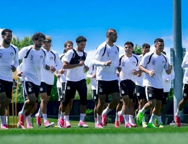 منتخب مصر يشد الرحال إلى كندا استعدادًا لمواجهة نيوزيلندا في كأس العالم 2026