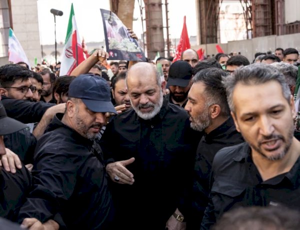 مضيق هرمز في قلب التصعيد.. إيران تعزز قبضتها بالتزامن مع تشييع خامنئي