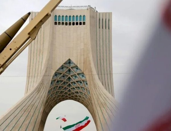 أبرز ما ورد في الصحف الأجنبية الخميس 16 يوليو.. تحولات تهز خصوم واشنطن.. صراع أجنحة في إيران وتغييرات مفاجئة في كييف
