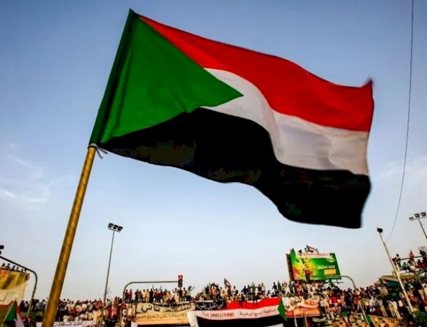 محلل سياسي سوداني: تغول الإخوان داخل المؤسسة العسكرية يهدد مستقبل البلاد ويستنسخ تجربة النظام البائد
