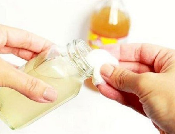 طريقة عمل تونر بلسم الليمون في البيت لنضارة البشرة وتوحيد لونها