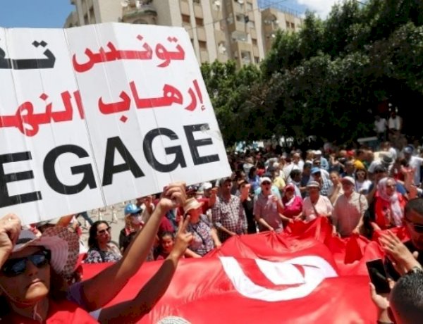 محلل تونسي: تحركات الإخوان تصطدم بمساعي قيس سعيد لحماية استقرار تونس