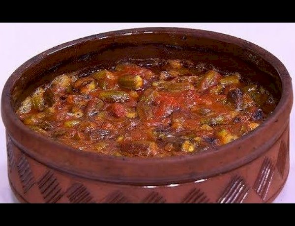 طريقة عمل طاجن البامية باللحم ودبس الرمان