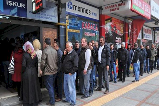 على رأسها البطالة... الأزمات تنفجر  في تركيا جرّاء 