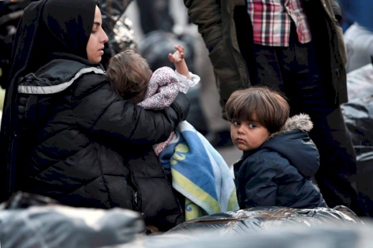 معاناة اللاجئين السوريين في تركيا مآسٍ إنسانية وتجاهُل حكومي