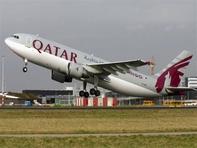 تقارير غربية: قطر تتجه نحو الأسوأ .. وأزمة الخطوط الجوية تقودها للتقشف