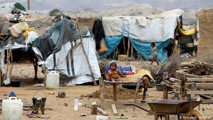 الطبيعة تقسو على اليمنيين.. السيول شردت الآلاف ورعب من احتمالية انهيار سد مأرب