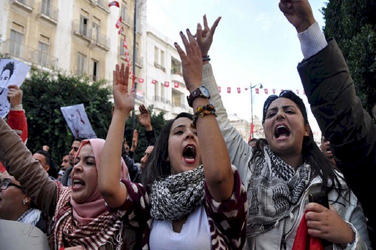 خبراء ونواب: تردي الأوضاع الاقتصادية يُشعل احتجاجات تونس الفئوية