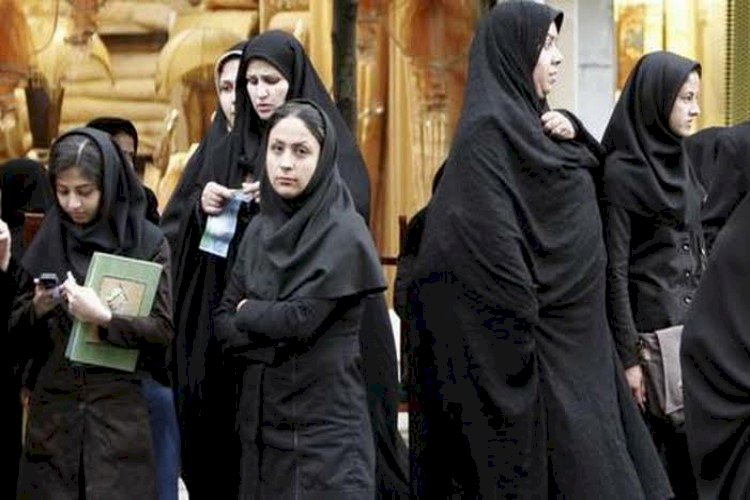 في اليوم العالمي للمرأة.. استغاثة نساء إيران من جحيم الملالي