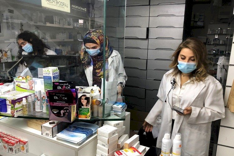 تجارة المرض.. كيف فرض حزب الله أدوية إيران القاتلة على اللبنانيين؟