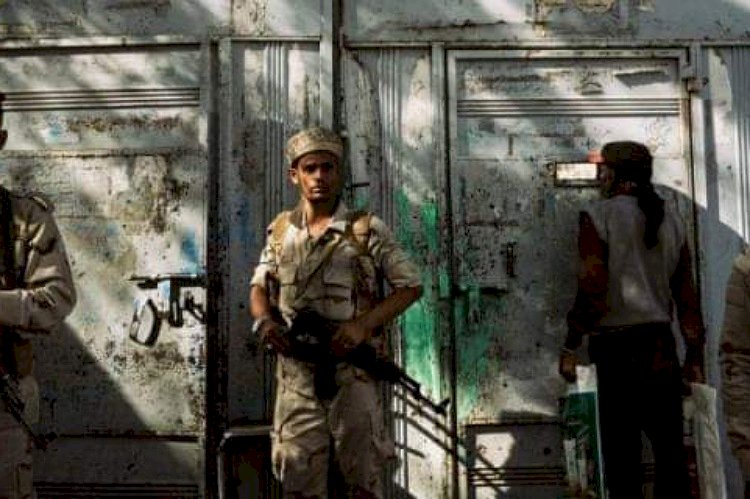ترويع تعذيب وقتل.. ماذا يحدث في سجون الحوثي؟