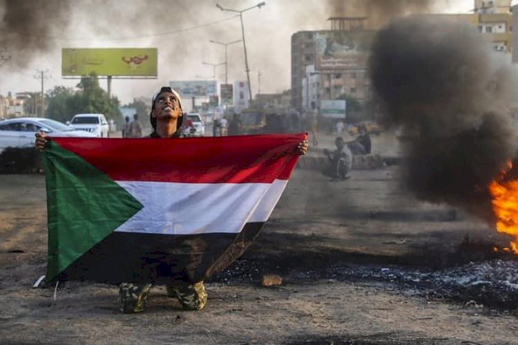 السودان بين عودة حمدوك لمنزله والتحرُّكات الدولية
